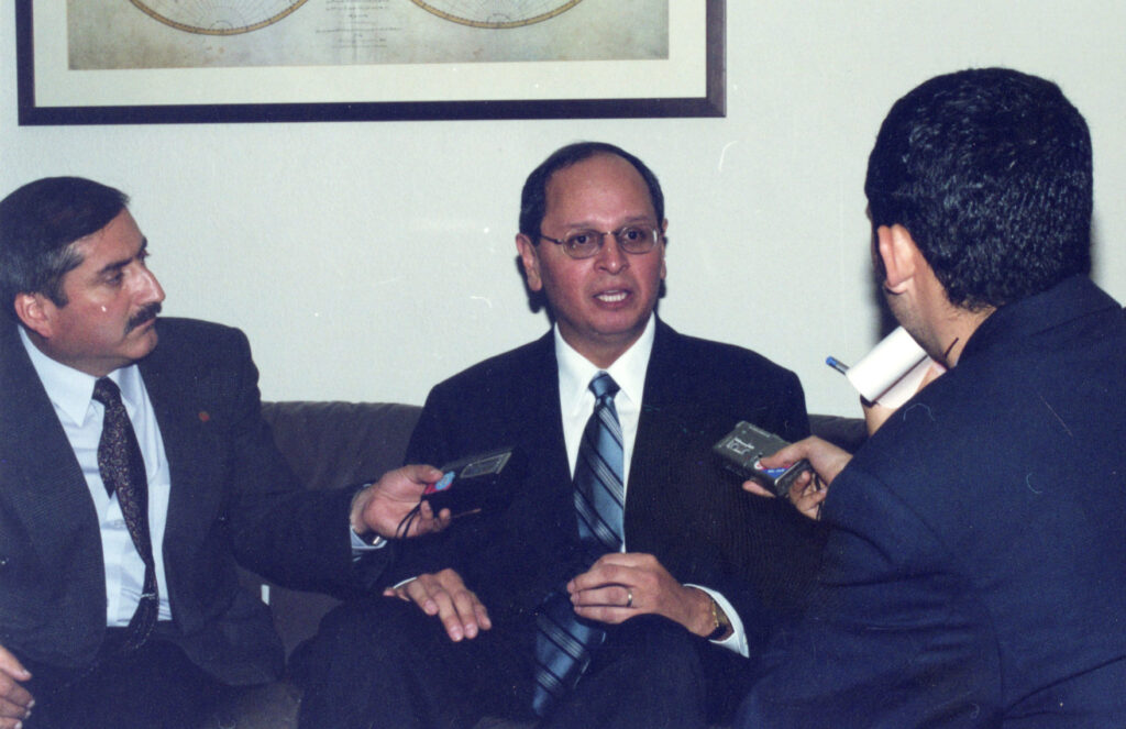 Ambassador Arnold Chacon with Peruvian reporters