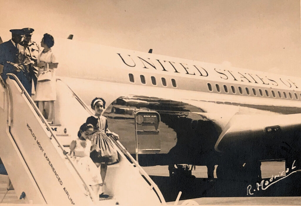 two girls walk off air force one