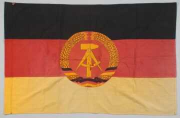 Foto der DDR-Flagge