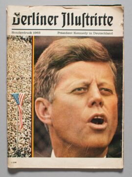 Foto: John F. Kennedy hält seine berühmte Rede „Ich bin ein Berliner“ vor dem Rathaus in West-Berlin.