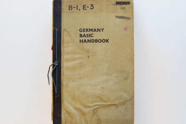 Foto: Berlin-Handbuch mit dem Titel „Germany Basic Handbook“